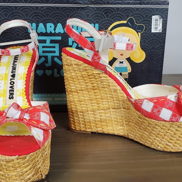 Harajuku Lovers Picnic Wedges - Picture 3 of 7